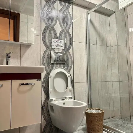 Comfy Studio Flat 2 Min To Beach And Marina شقة