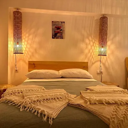 Comfy Studio Flat 2 Min To Beach And Marina *