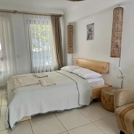 Comfy Studio Flat 2 Min To Beach And Marina *